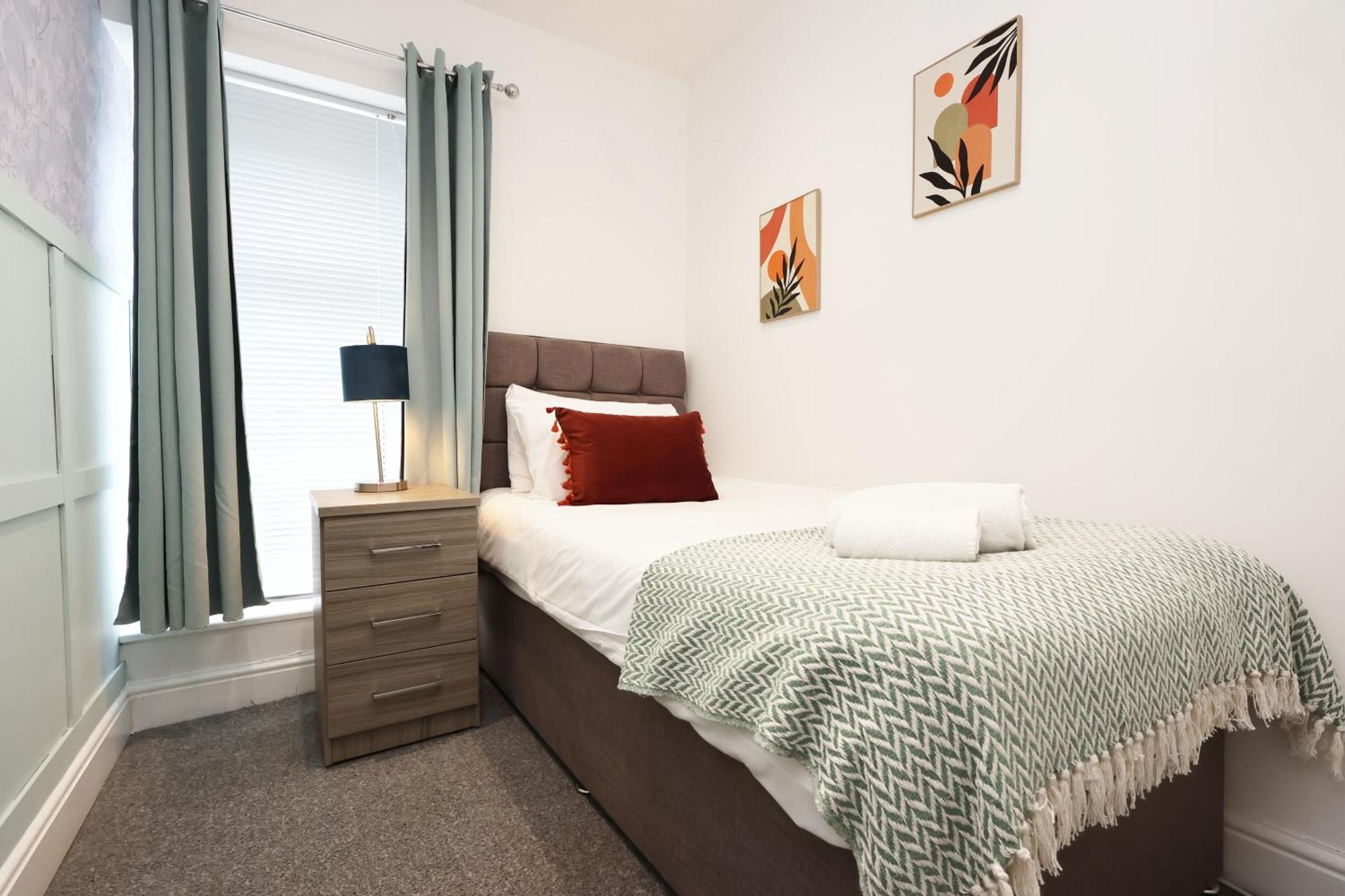 Viewing Deck, On-Street Parking, Tv In Every Room Swansea Exterior foto