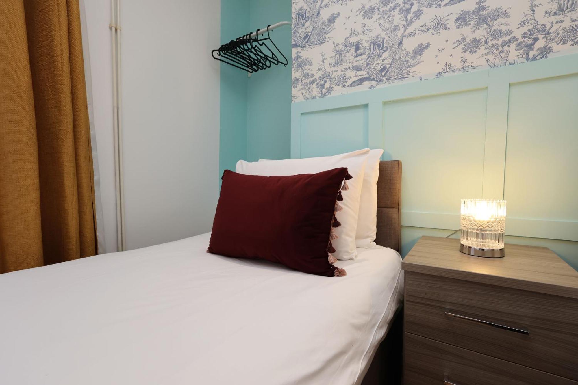 Viewing Deck, On-Street Parking, Tv In Every Room Swansea Exterior foto